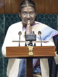 31_01_2024-droupadi_murmu_with_pm_modi_in_parliament_23642626