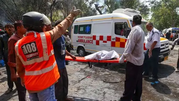 Ahmedabad plane crash update: दर्दनाक हादसे की पूरी जानकारी 2 ahmedabad plane crash