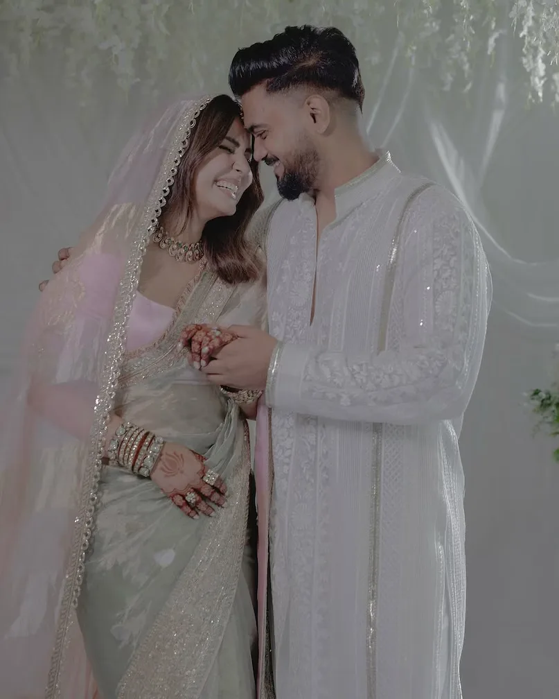 हिना खान बनीं रियल लाइफ दुल्हनिया, रॉकी के साथ लिए सात वचन — बॉलीवुड स्टाइल में रचाई शादी! 5 hina khan