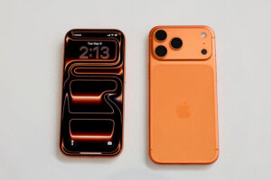 iPhone 17 Pro Max Cosmic Orange