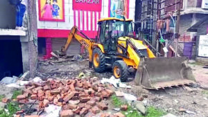 Home 1 shop demolished without compensation